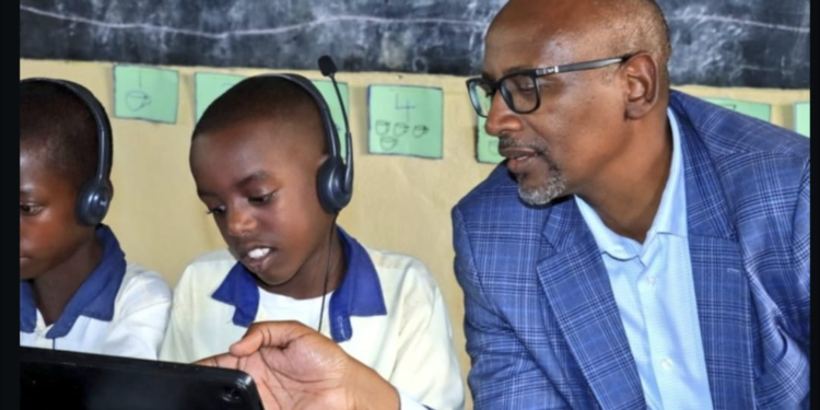 Ministry of Education Launches Project to Distribute Computers to Primary Schools