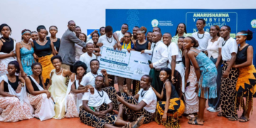 UR-Huye Cultural Troupe Shines in Southern Province Traditional Arts Competition