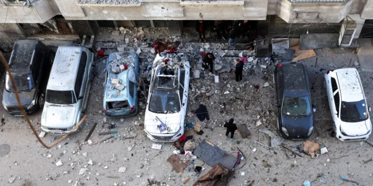 Deadly Israeli Strikes Kill 31 Palestinians in Gaza