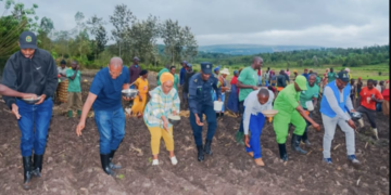 Gatsibo: Local Leaders Join Residents to Launch Season B Farming
