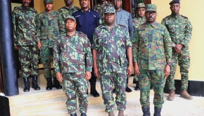 Cabo Delgado: Mozambique’s Army Commander Visits Rwandan Security Forces