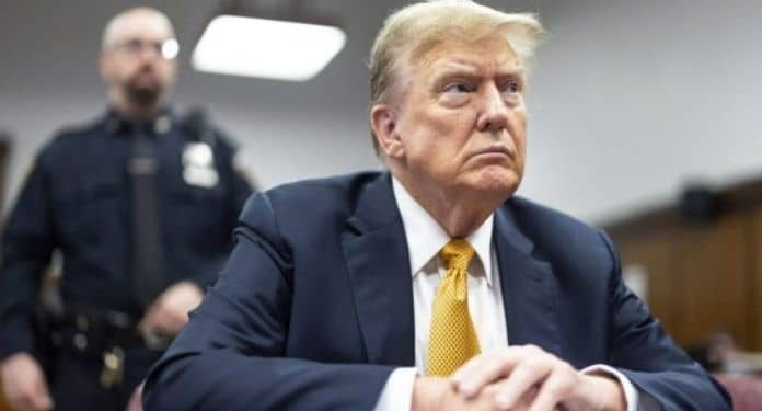 Donald Trump Pledges to Arrest Journalists Over Leak of Classified War Information