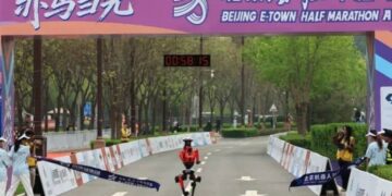 Humanoid robot break human record in marathon by completing the the race of 21 kilometers in 50 minutes and 26 seconds