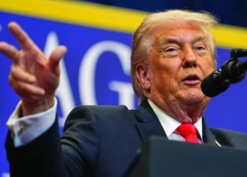 Trump suspends escorting ships through the Strait of Hormuz shortly after it began
