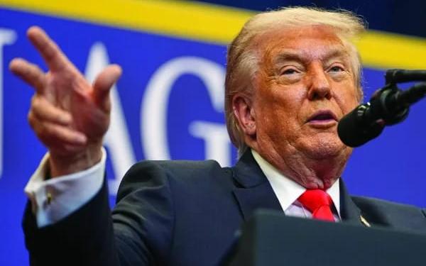 Trump suspends escorting ships through the Strait of Hormuz shortly after it began