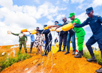 Rwanda Police Launch ‘SI ZO ZAWE, ZANGE’ Campaign Against Unsafe Alcoholic Drinks