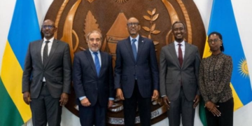 President Kagame Discusses Quality of Education at the University of Rwanda with Its Leadership