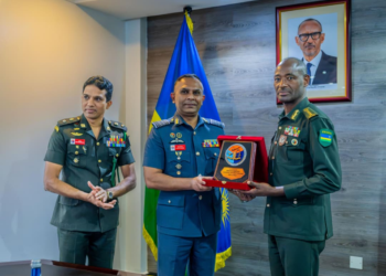 Gen MK Mubarakh Receives a delegation of senior officers and faculty members from the Sri Lanka