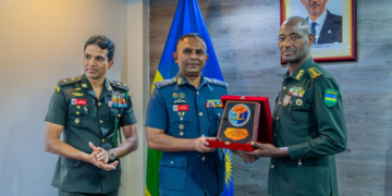 Gen MK Mubarakh Receives a delegation of senior officers and faculty members from the Sri Lanka