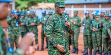 Maj Gen Vincent Nyakarundi Visits Rwandan Troops in Central African Republic