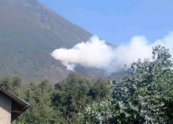 Fire Breaks Out on Muhabura Mountain as Residents Join Extinguishing Efforts