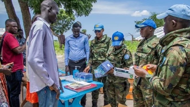 Rwandan troops in South Sudan provide free medical care to civilians