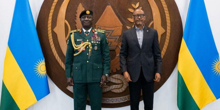 President Kagame receives Nigeria’s Chief of Army Staff
